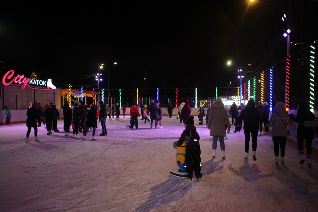 Парк красная Пресня каток